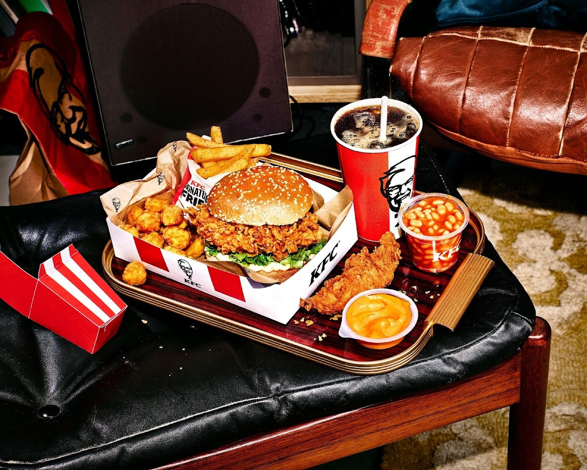 Kfc Fleet - M3 North Services Photos 2